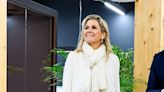 Máxima rescata el abrigo español de su hija Amalia y lo combina con un inesperado 'tocado'