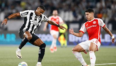 Líder isolado, Botafogo perde dois jogadores importantes no Brasileirão