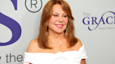 Marlo Thomas calls this lightweight St. Tropez self-tanning lotion 'the best'