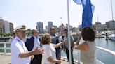 Así ha sido la izada de la bandera en el Puerto deportivo de Gijón