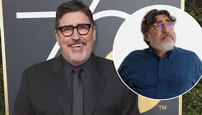 Alfred Molina rompió en llanto al recordar como “decepcionó” a su padre por volverse actor