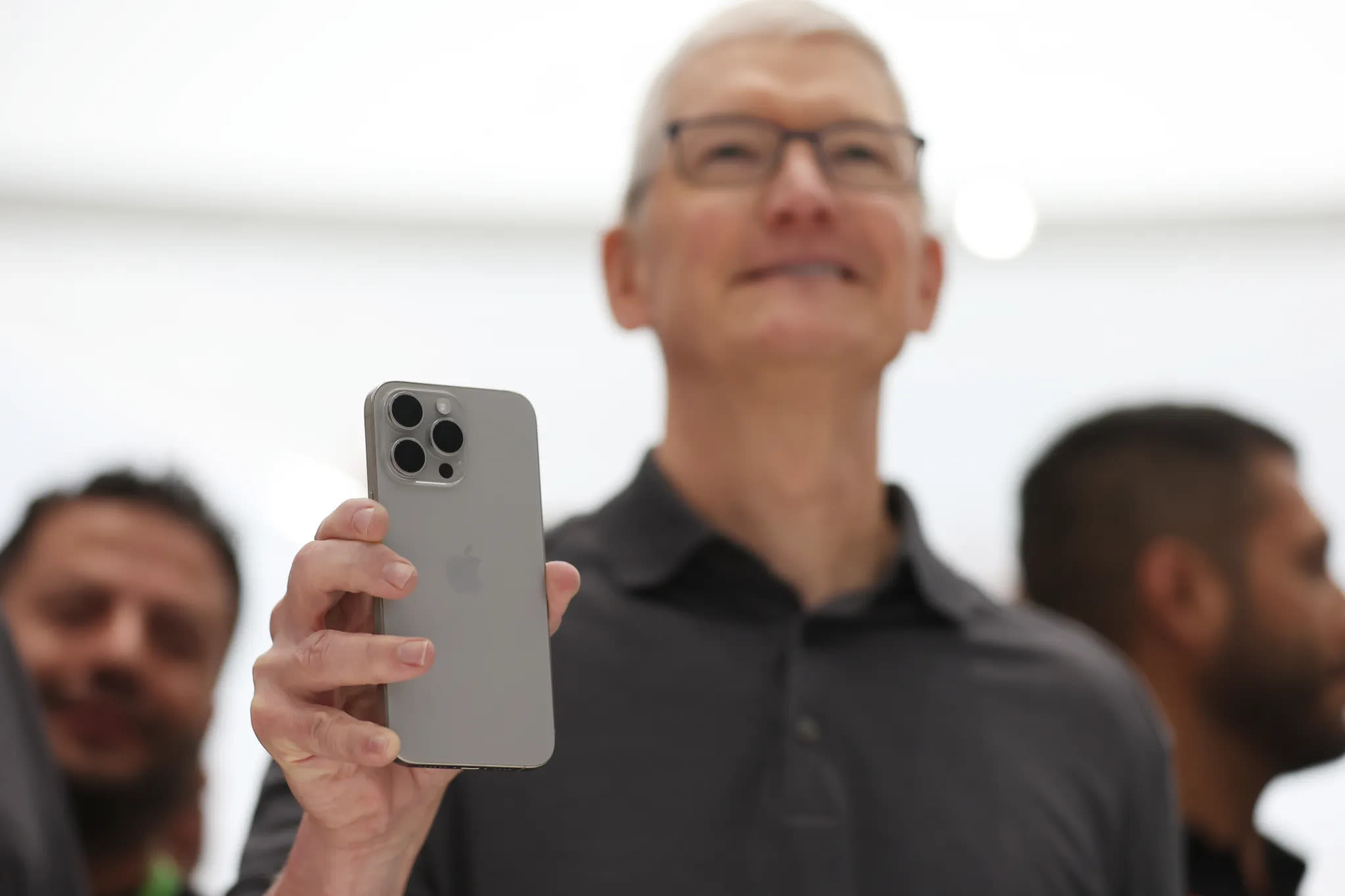 Apple says privacy is a ‘core value.’ Tim Cook shouldn’t compromise it to bridge the gap on AI