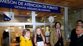 Matthei presenta querella en contra de eventuales responsables de rociar bencina al director del Liceo Lastarria - La Tercera