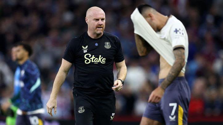 'It feels like everything is going against Dyche and Everton'