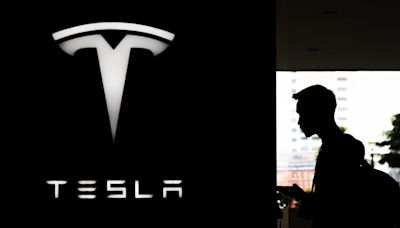 Aumenta el rechazo a que Tesla pague a Elon Musk miles de millones de dólares en acciones