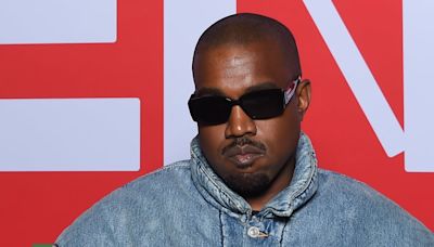 Una exasistente de Kanye West lo demanda por acoso sexual e incumplimiento de contrato