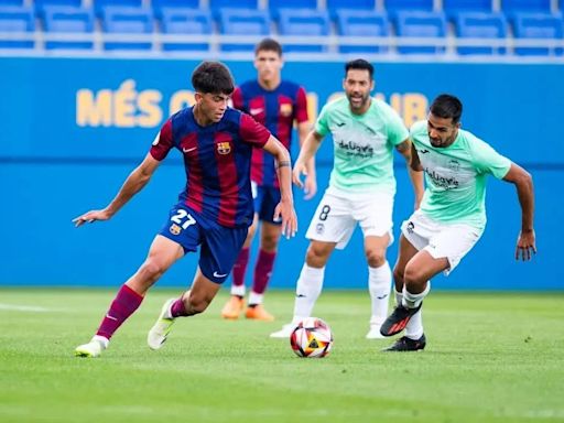 Hansi Flick to include 17-year-old Barcelona talent in first pre-season campaign