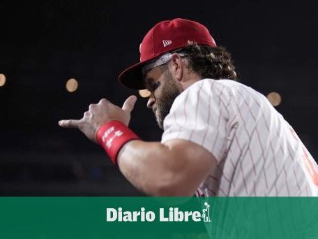 Harper dispara grand slam; Filis enrachados vapulean a Azulejos