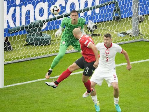 Austria vs Poland, European Championship: Ping! Text turns around fortunes