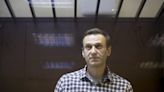 US sanctions four Russian operatives over Navalny poisoning