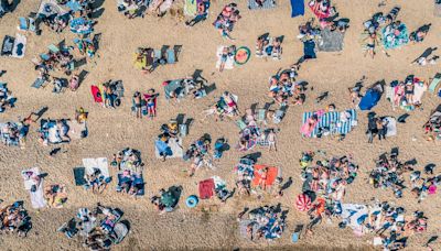 UK braces for heatwave with temperatures set to hit 28C in parts