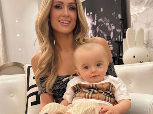 Paris Hilton está obsesionada con su hijo Phoenix