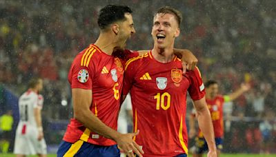 España tiene que remontar, pero consigue su boleto a cuartos de la Euro al vencer 4-1 a Georgia