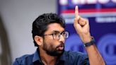 Mevani seeks minimum wages for staff collecting garbage in Rajkot