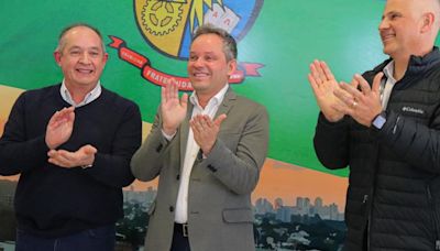 Prefeito de Passo Fundo confirma candidatura à reeleição com apoio de sete partidos | GZH