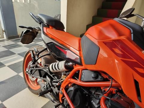 DIY: Installed the 820mm seat on my 2023 KTM Duke 390 | Team-BHP