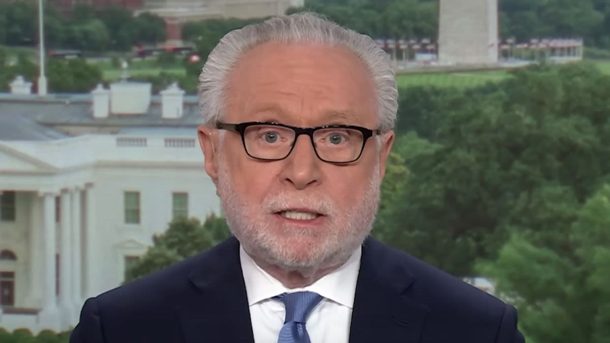 The Internet Has A Laugh As CNN's Wolf Blitzer Goes From Relaxing Sunday Cocktails To Breaking Major Presidential Election...