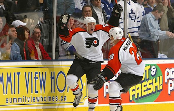 Former Flyers star Jeremy Roenick gets Hockey Hall of Fame call after more than a decade