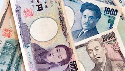 USD/JPY extends gains to near 161.50 ahead of US data, FOMC Minutes