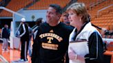 What Auburn basketball coach Bruce Pearl said he learned from Tennessee legend Pat Summitt