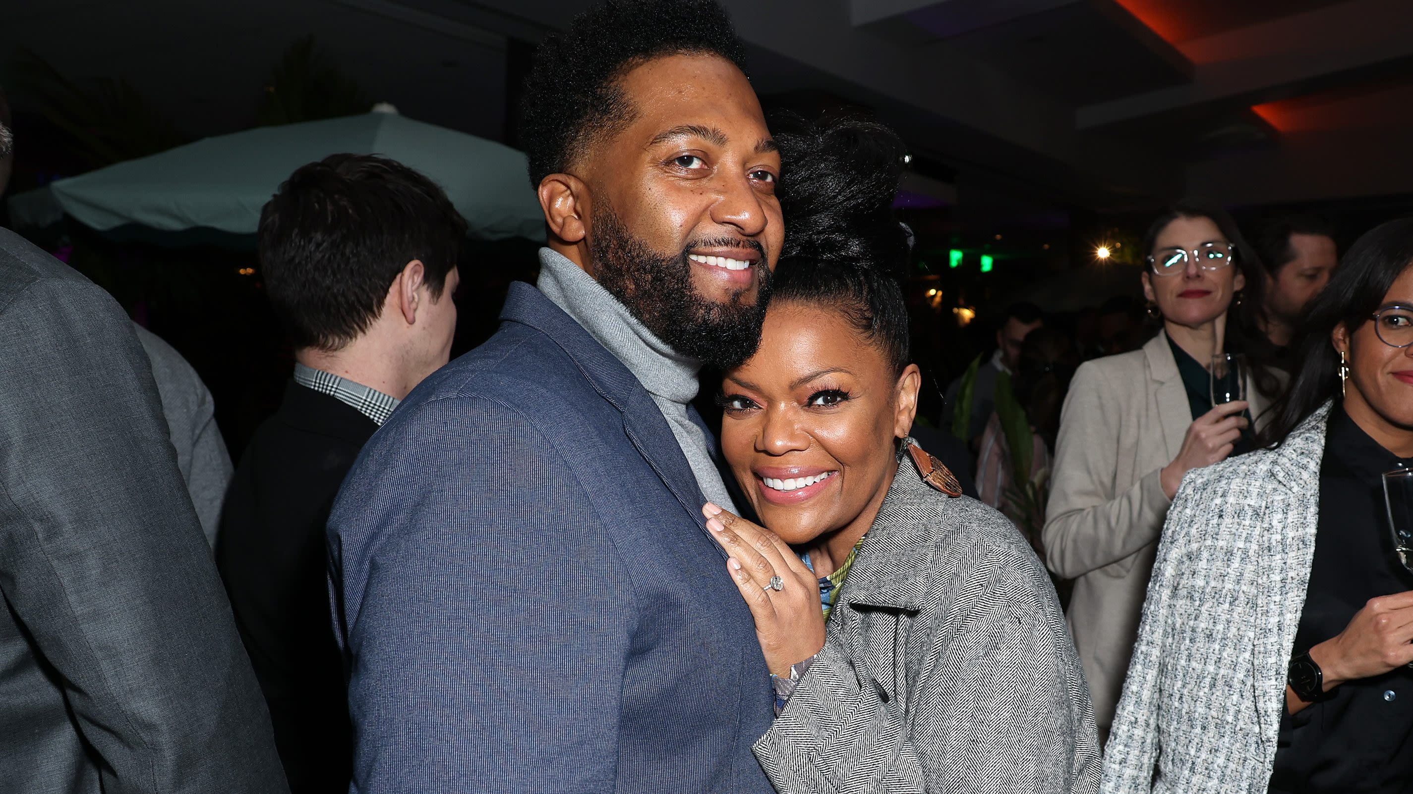 Engaged at 52, Yvette Nicole Brown encourages others ‘to wait for the right one’