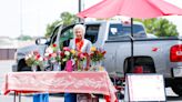 'Just Because': Missouri widow carries on sweet tradition with husband of 30+ years through flower stand