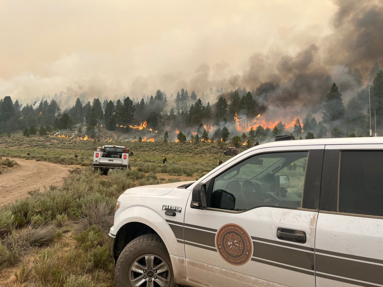 Multiple Oregon wildfires grow by tens of thousands of acres