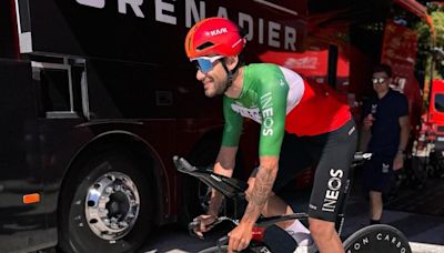 Imperdonable: Una aficionada casi tira a Filippo Ganna en la crono del Giro