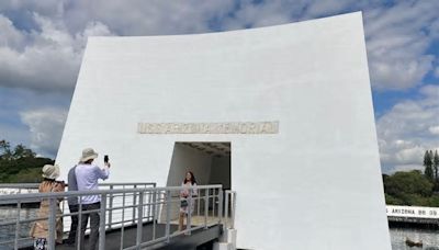 Touring Hawaii’s Pearl Harbor, a history lesson and memorial service all in one