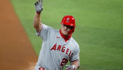 Trout says move away from CF possible next year