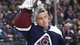 Jets score 4 goals in first period, roll Avalanche 7-0