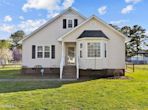 2208 Rolling Meadows Dr, Greenville NC 27858