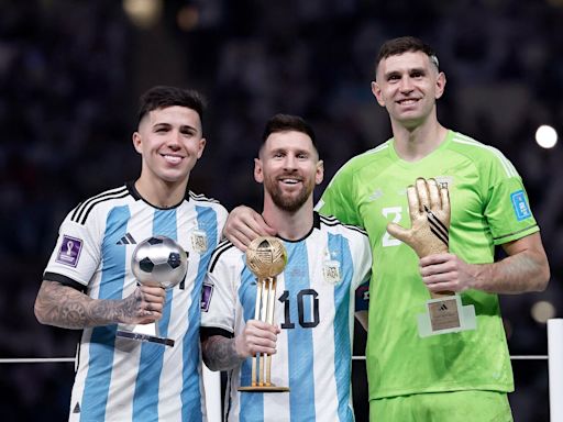 Enzo Fernández elogia a Messi: ‘Un privilegio jugar con el mejor de la historia’