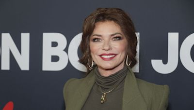 At 58, Shania Twain Shows Off White Hair While Performing on Stage