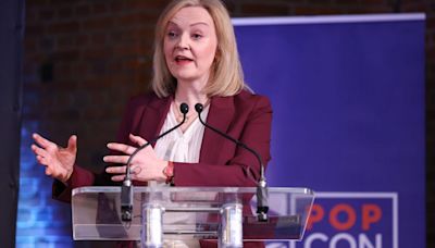 La 'expremier' Liz Truss y otras primeras espadas 'tories' pierden el escaño