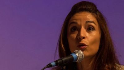 Quién es Laura Ballesteros, emecista que resultó herido tras desplome de escenario en NL