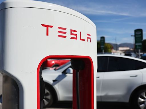 Musk Undercuts Tesla Chargers Biden Had Lauded as ‘a Big Deal’