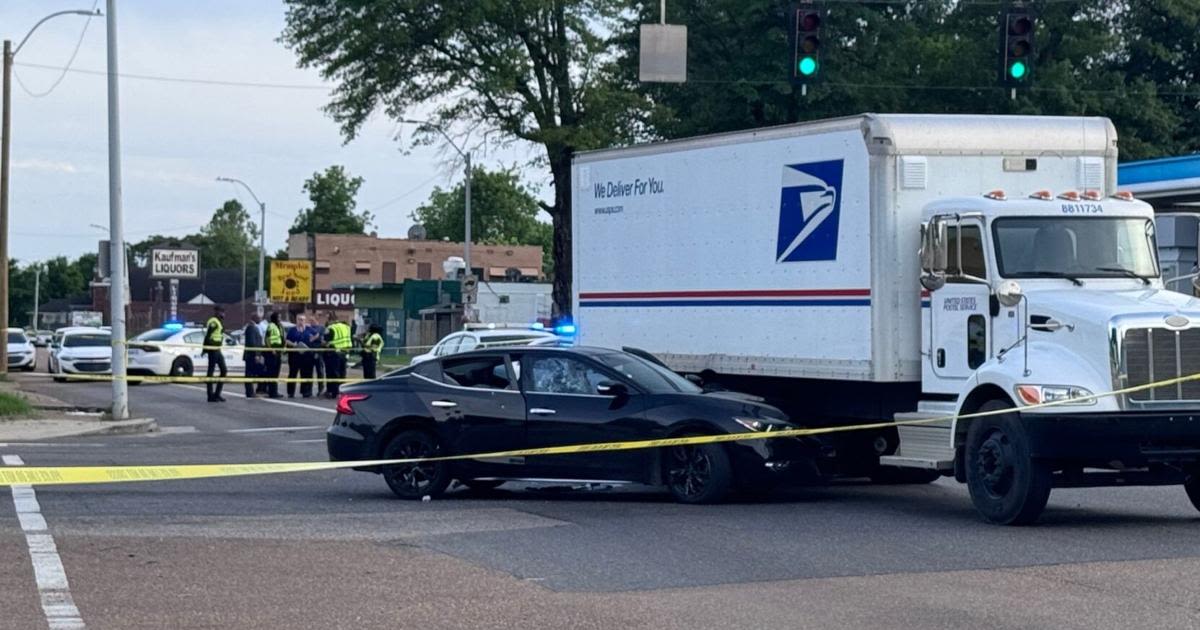 Driver dead after gunshots cause crash into mail truck, police say