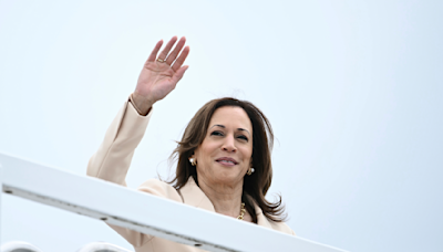 Kamala Harris rally draws hundreds of golf carts in conservative Florida community, the Villages