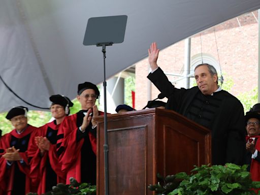 Former Harvard President Bacow, Maria Ressa to Receive Honorary Degrees at Commencement | News | The Harvard Crimson
