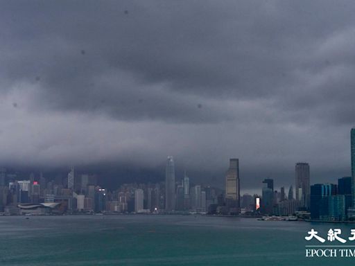 天文台發出黃雨警告信號 周末仍有驟雨雷暴