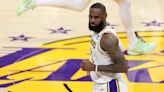 Fanática gritó insulto bastante fuerte a LeBron James y éste reaccionó de inmediato en pleno partido - La Opinión