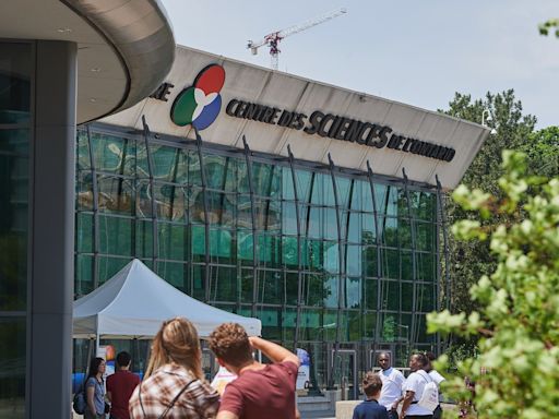 ‘Godfather’ of AI Geoffrey Hinton offers $1-million for Ontario Science Centre roof