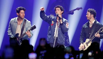 Los Jonas Brothers agradecieron a su público en Bogotá con emotivos mensajes