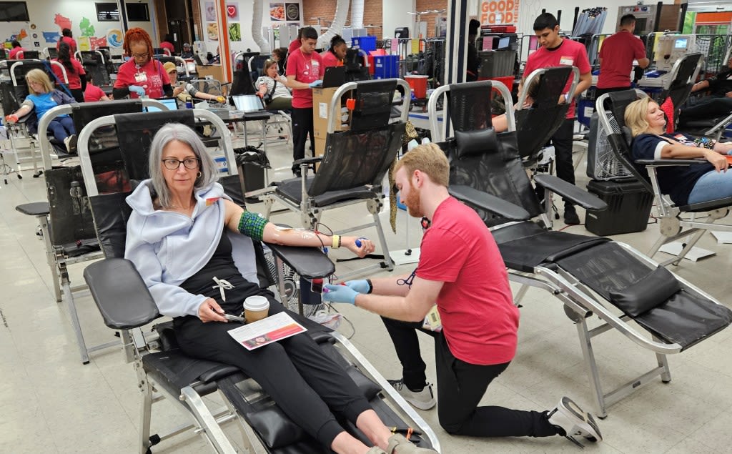 A Pint for Kim draws big crowds as annual Naperville blood drive goes for new state record