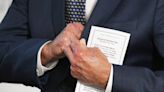 Trump used note cards. So did W. Bush and the presidents before him. Should we worry that Biden uses them, too?