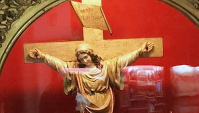 ¿Conoces la historia de Librada, la Virgen crucificada de Sevilla?