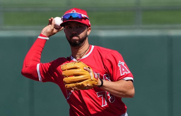 Cincinnati Reds Make Roster Move Ahead of Series Finale Against Red Sox