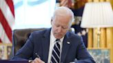 Biden signs a $95 billion war aid measure with assistance for Ukraine, Israel and Taiwan