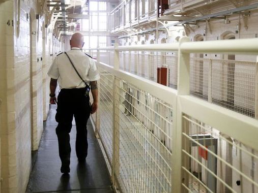 Prisoners to be released after serving 40% of sentence to alleviate overcrowding